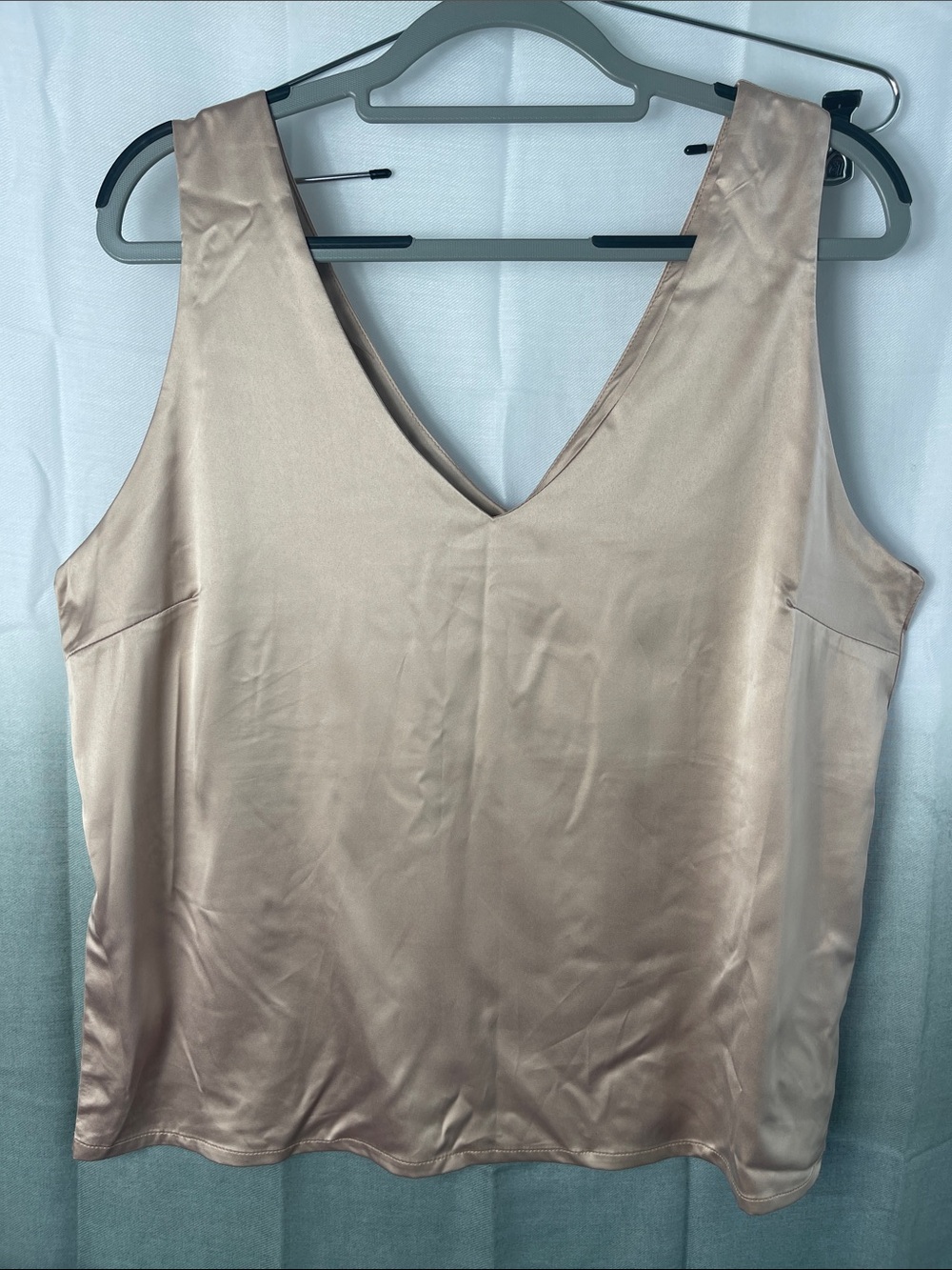 MAWOR Satin Creamy Gold V-Neck and V-back dressy Tank Chemise XL